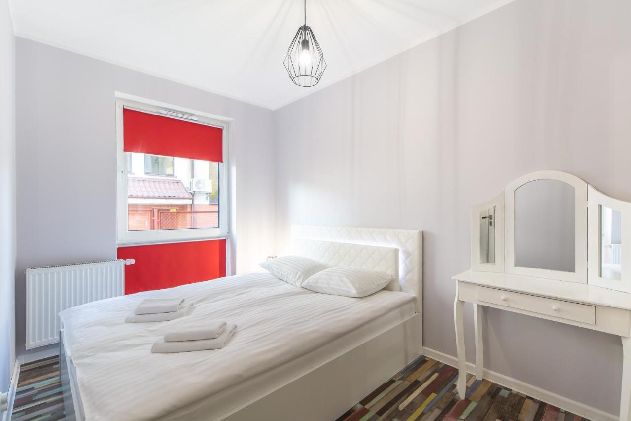 Kolorowe Balkony - Sloneczny Apartament W Miedzyzdrojach By Noclegi Renters เมียนซิดดรอแย ภายนอก รูปภาพ