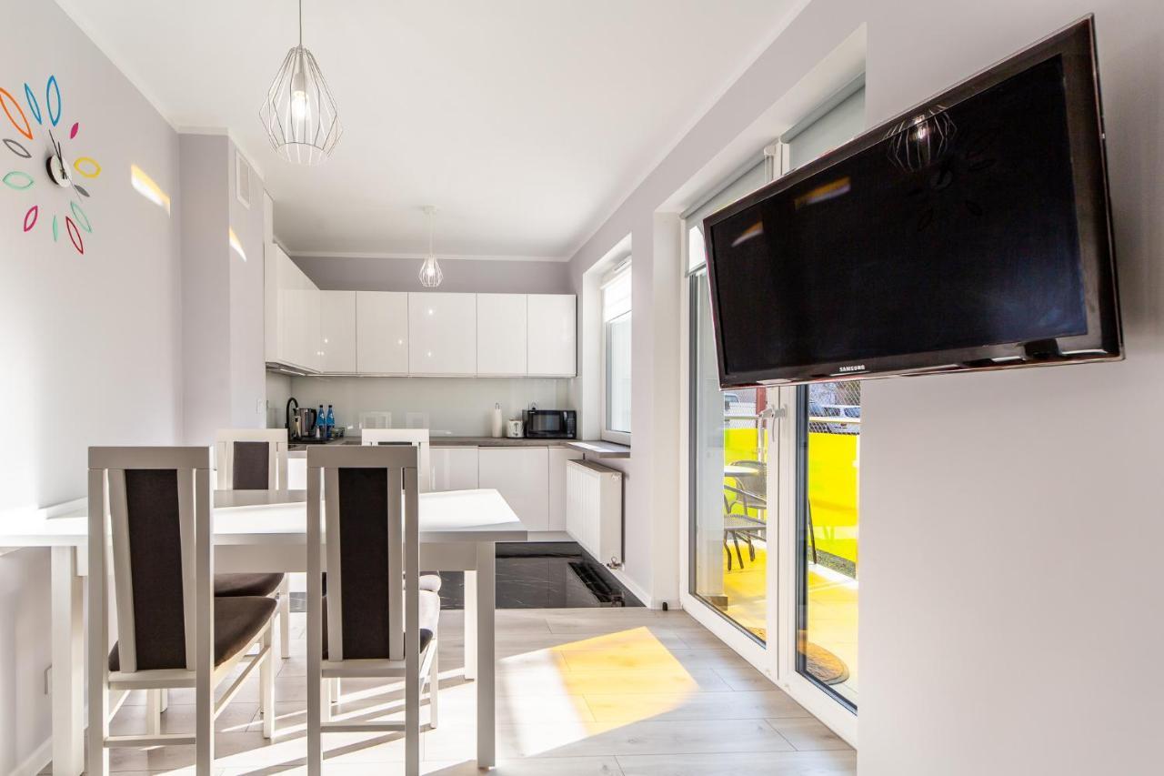 Kolorowe Balkony - Sloneczny Apartament W Miedzyzdrojach By Noclegi Renters เมียนซิดดรอแย ภายนอก รูปภาพ
